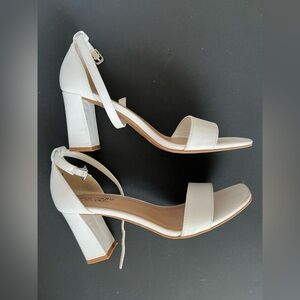 Dominque Nicole Sandal Heels size 7.5